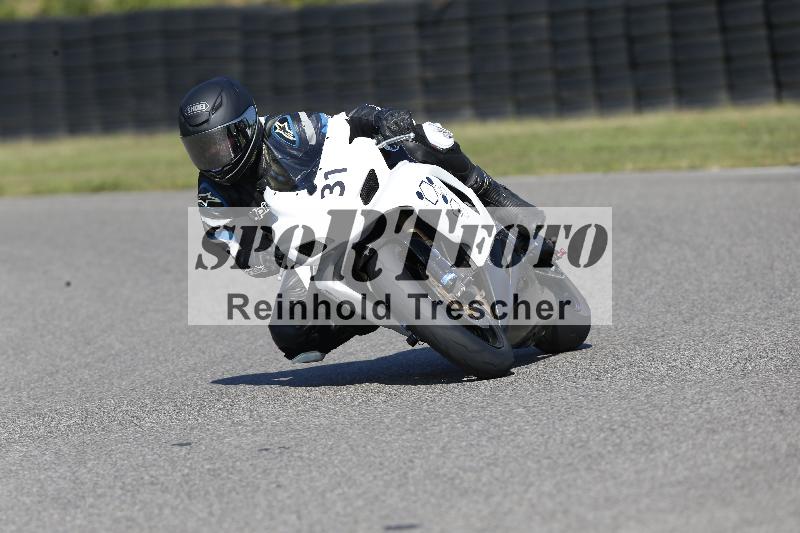 /Archiv-2025/49 26.08.2025 Cornu Master School ADR/blau-bleu/31